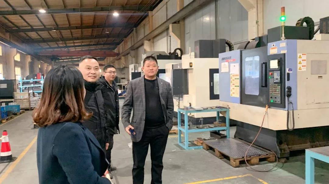 祝賀冠科工業(yè)董事長(zhǎng)楊興國(guó)榮獲國(guó)際徽商“2020年度中華百名優(yōu)秀徽商”榮譽(yù)稱(chēng)號(hào) 祝賀冠科工業(yè)董事長(zhǎng)楊興國(guó)榮獲國(guó)際徽商“2020年度中華百名優(yōu)秀徽商”榮譽(yù)稱(chēng)號(hào)