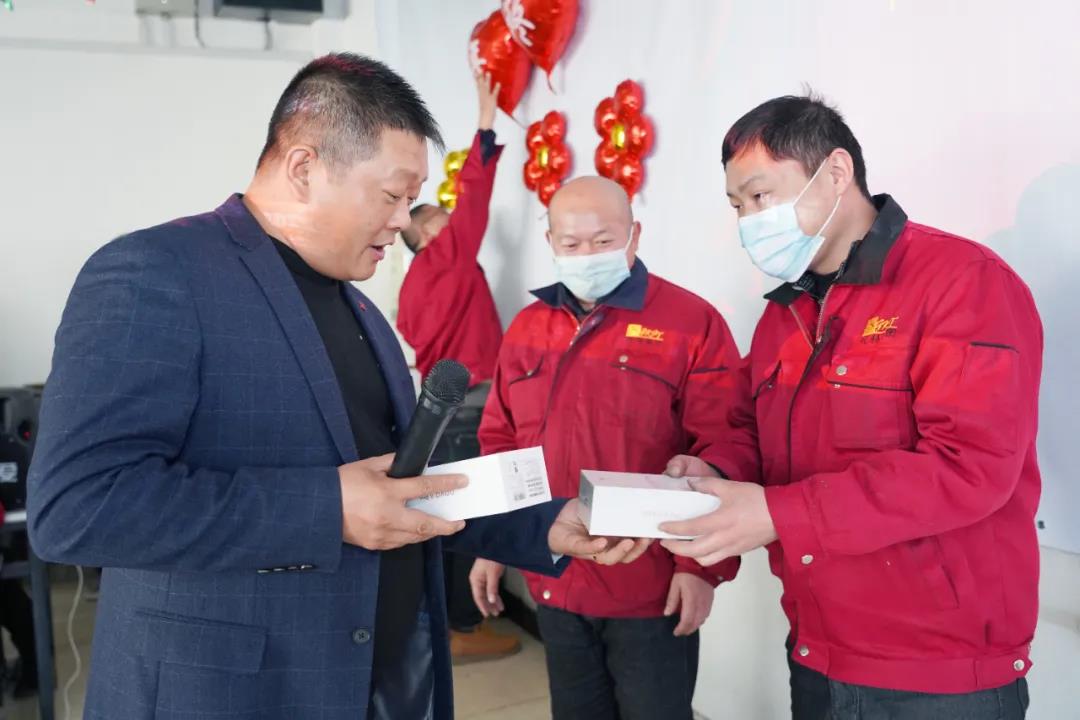蘇州冠科工業(yè)設備有限公司召開2022新春年會 蘇州冠科工業(yè)設備有限公司召開2022新春年會